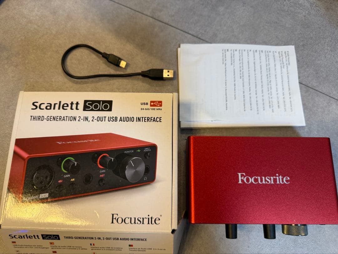 Scarlett Solo Focusrite オーディオインターフェース