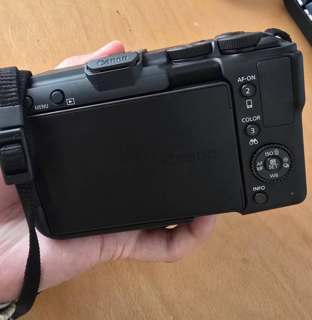 SIGMA 18-50mm F2.8のみ