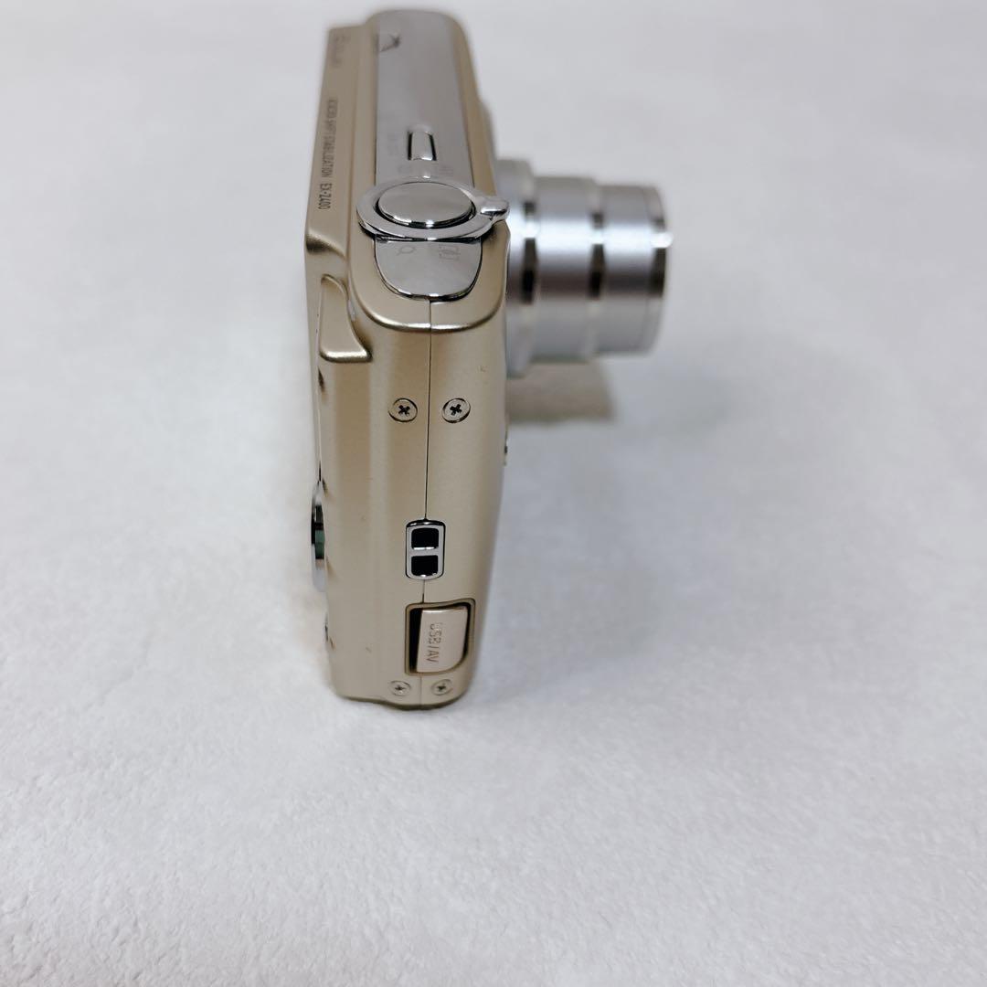 極美品　CASIO EXILIM EX-Z400 12.1MP コンデジ