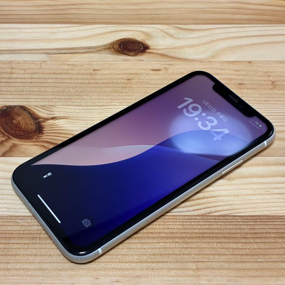 あ*ふ様 バッテリー新品　iPhone 11 64GB SIMフリー　美品　おま