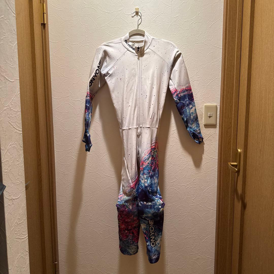 ON-YO-NE（オンヨネ）　レース用ワンピース