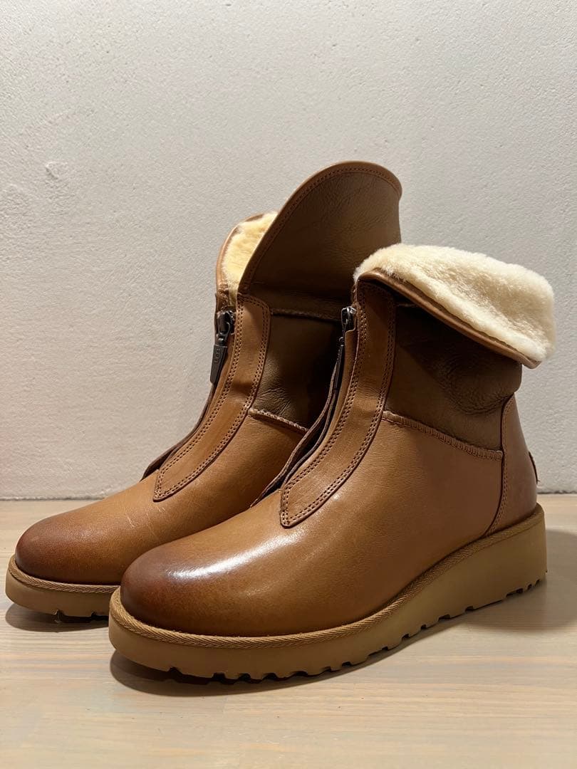 (美品) UGG アグ ジップアップ ムートンブーツ 24cm