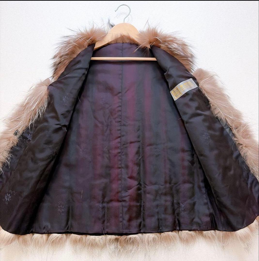 高級毛皮　サガフォックスロイヤル　毛皮のベスト　ジレ　リアルファー　ふわふわ