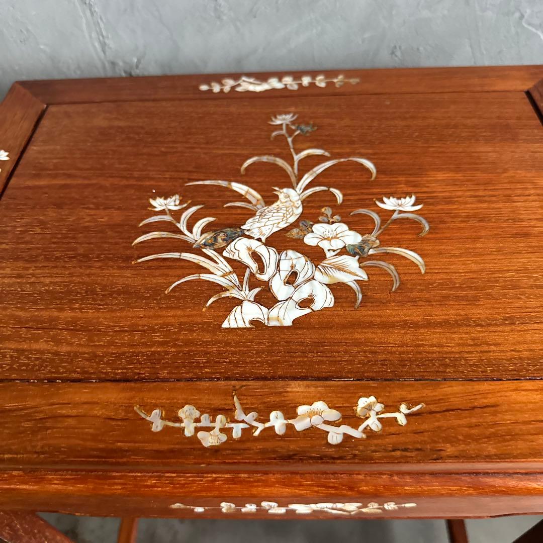 瞬間的お値下げ❣️木製サイドテーブル 貝殻装飾