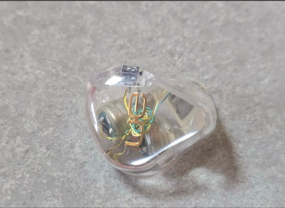 ultimate ears UE6 to go (右耳のみ)