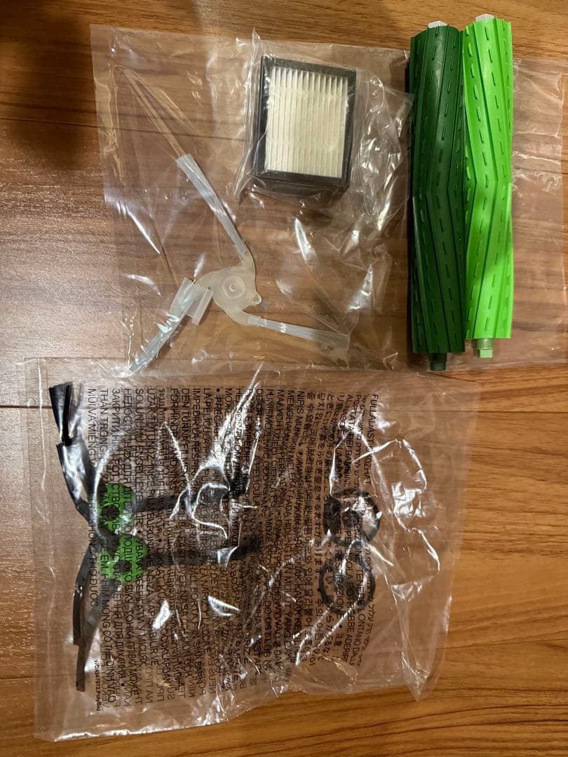 ルンバe5 新品換えブラシ、新品フィルター、新品ローラー、バーチャルウォール2個