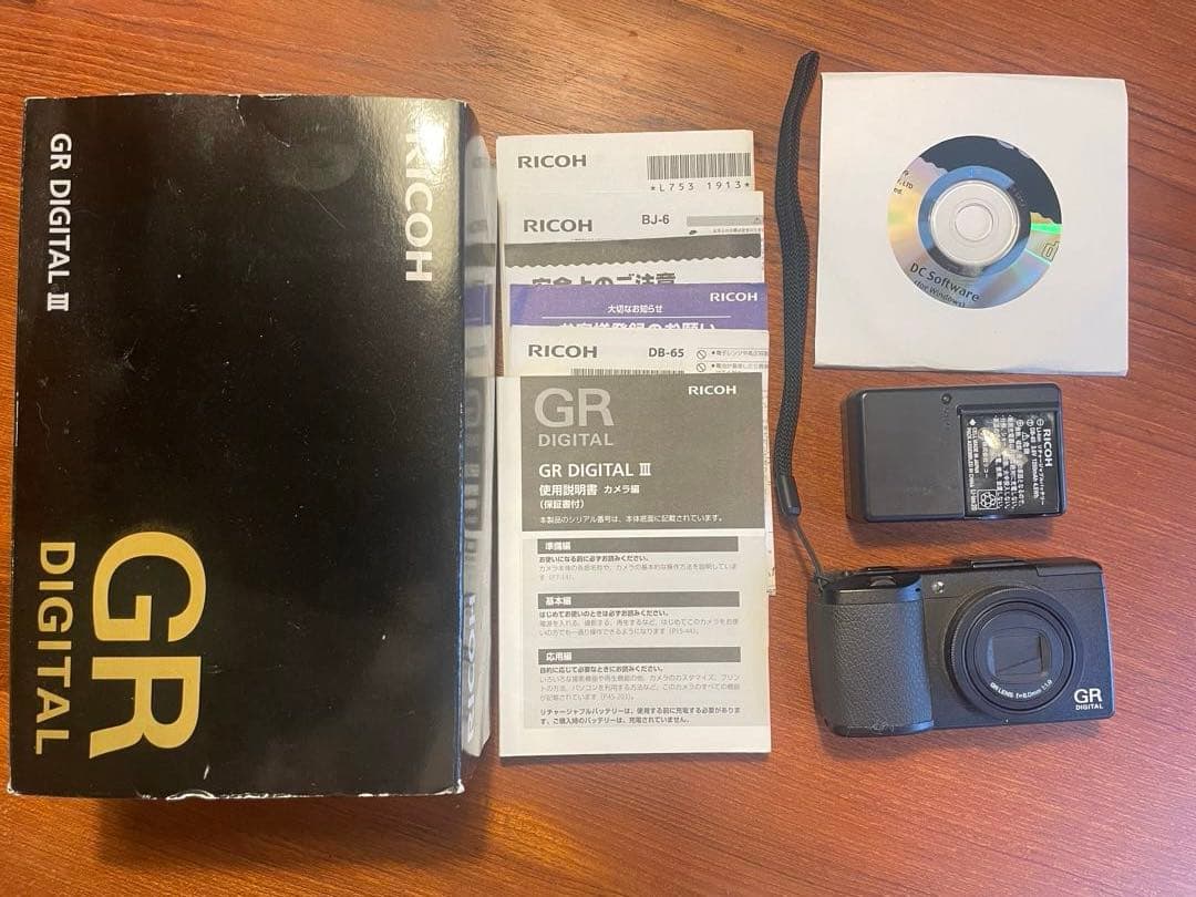 デジタルカメラ gr digital iii