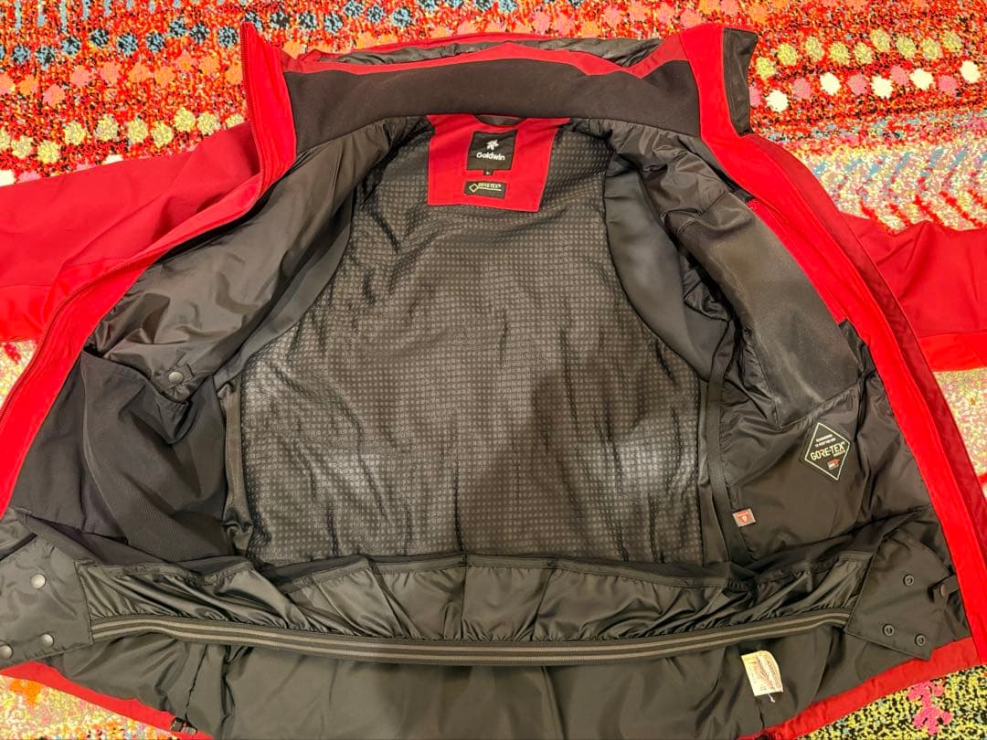 GOLDWIN GORE-TEX スキージャケット　赤