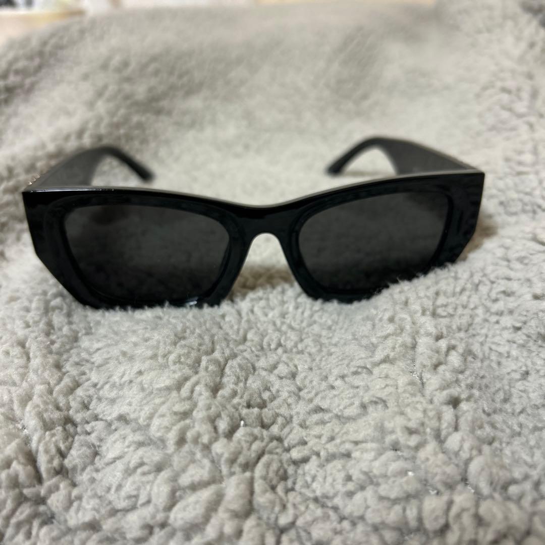 miu miu ブラック サングラス ケース付き