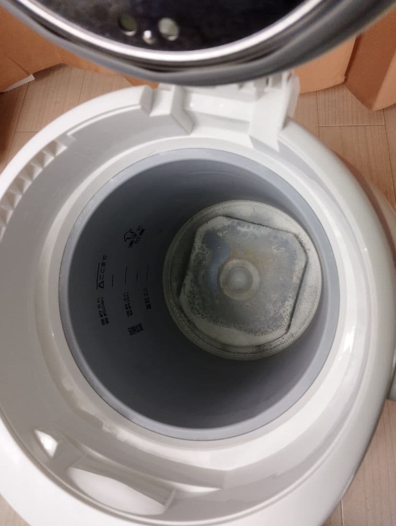 ②　象印 EE-RN ホワイト 加湿器