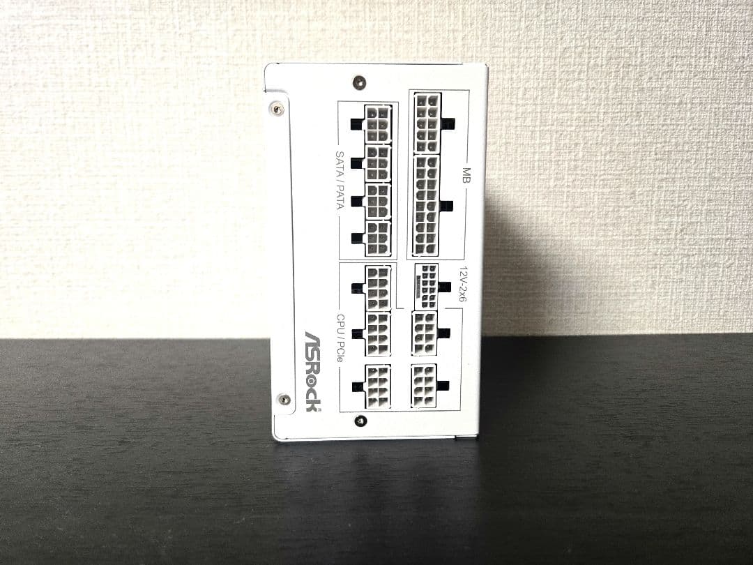 ASRock Steel Legend SL-1000GW 1000W電源 白色