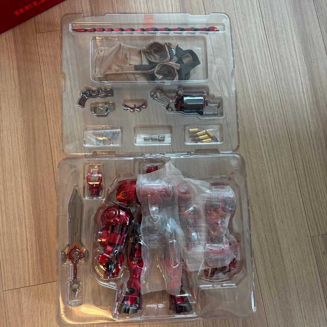 蔵道模型＆DarkHorseComics合金 メカ ヘルボーイ フィギュア レア