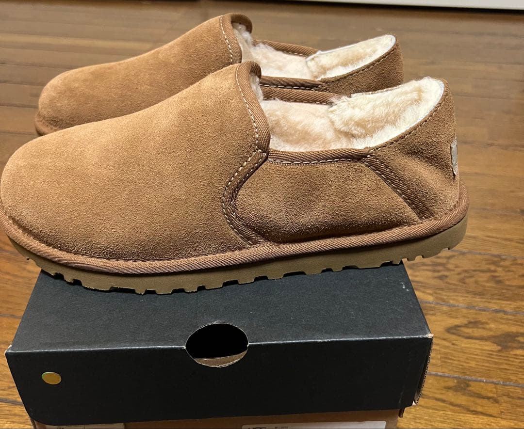 UGG ブラウン Kenton スリッポンムートンブーツ　25センチ　新品未使用
