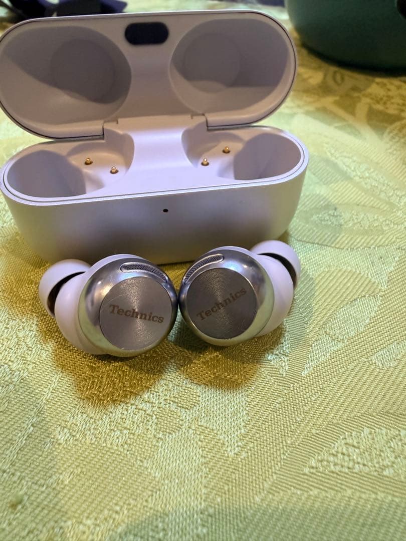 テクニクス AEH-AZ100 シルバー (ケース傷あり)