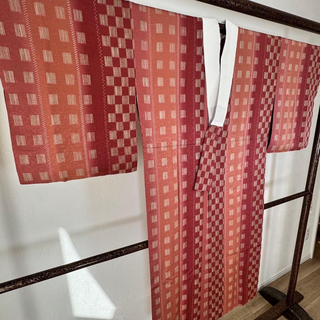超美品　正絹　長襦袢　現代　着物　袖無双　半衿　赤茶　黄　黄緑　市松　126