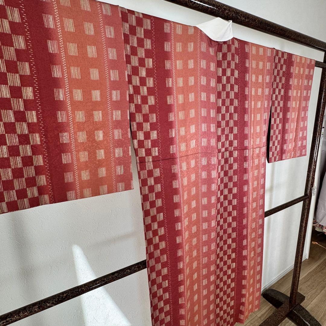 超美品　正絹　長襦袢　現代　着物　袖無双　半衿　赤茶　黄　黄緑　市松　126
