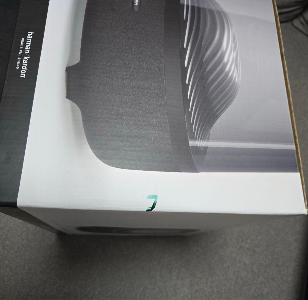 AURA STUDIO 3 Bluetoothスピーカー