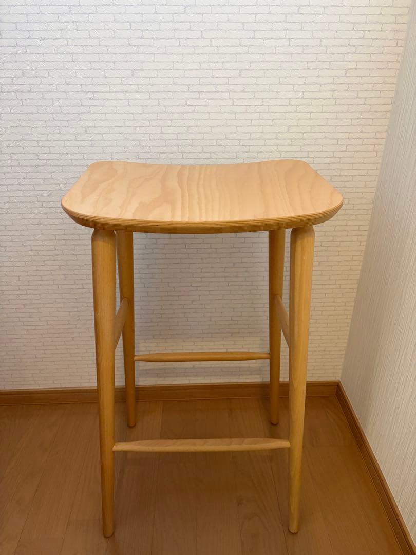 QUON クオン　スツール カウンターチェア ポーランド　木製 天然木