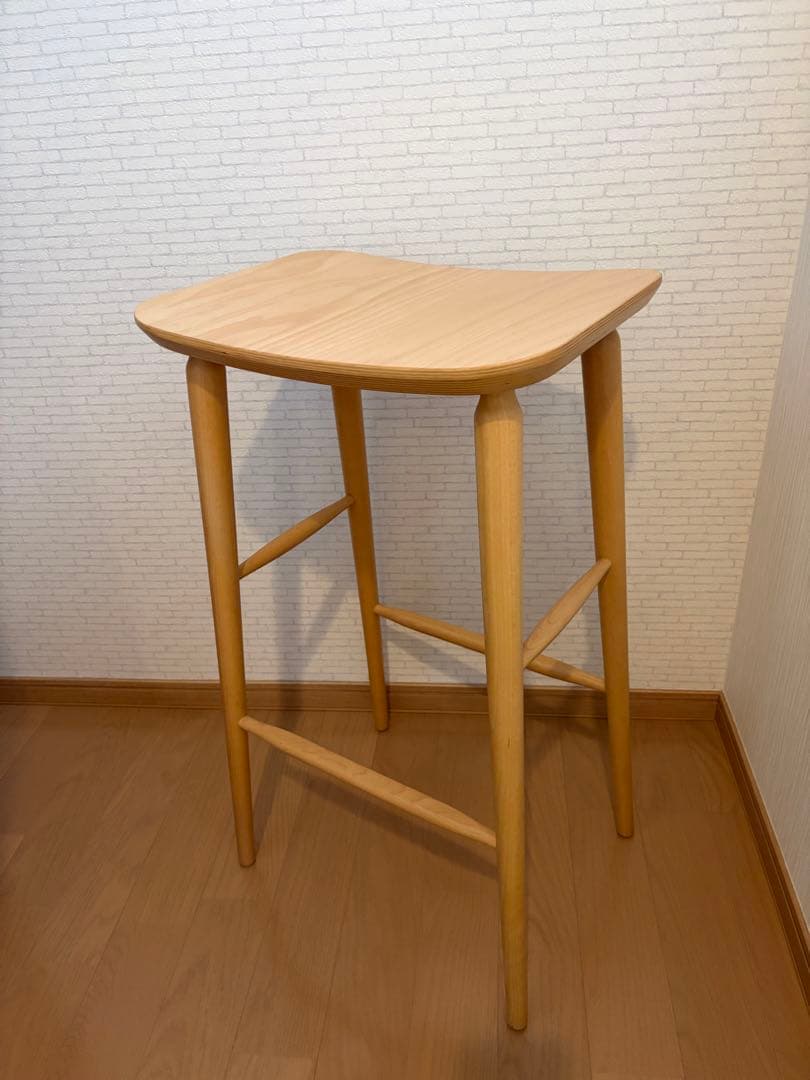 QUON クオン　スツール カウンターチェア ポーランド　木製 天然木
