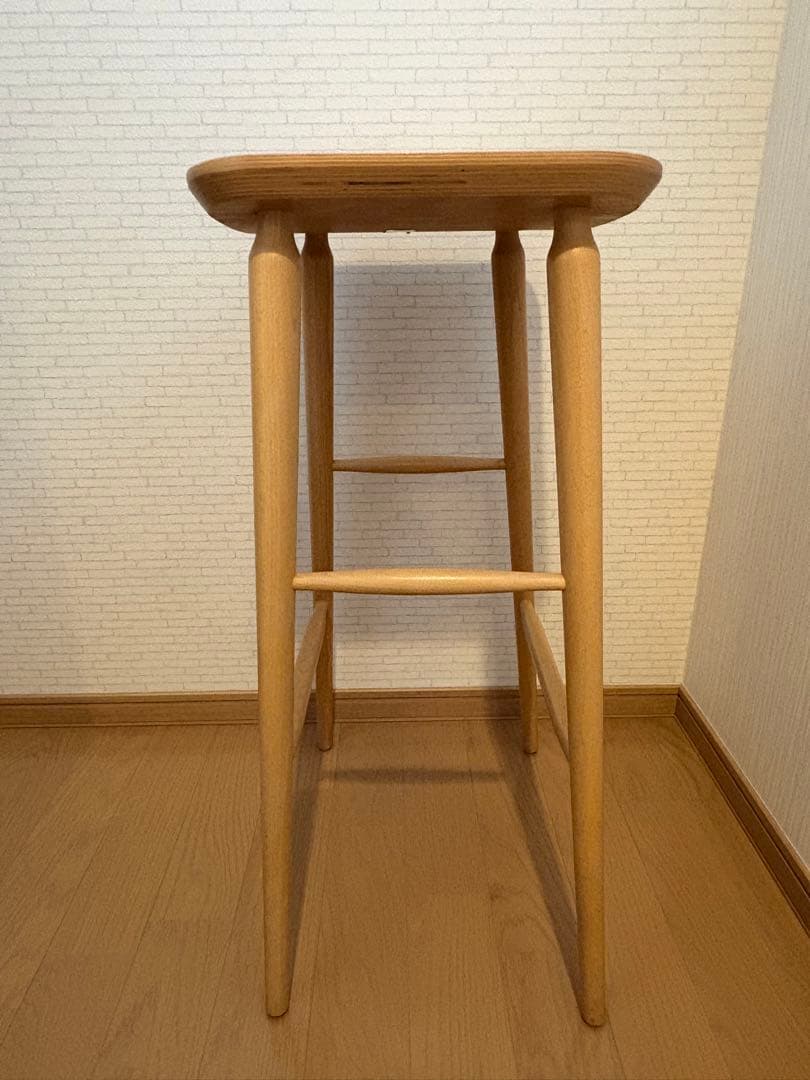 QUON クオン　スツール カウンターチェア ポーランド　木製 天然木
