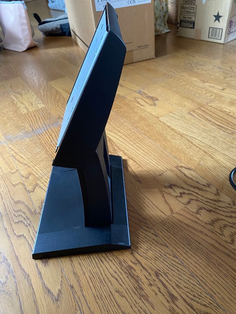 21.5型タッチパネルモニターとモニターチルトスタンド（付属品一個）