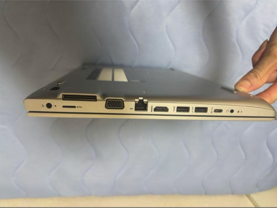 HP i7ノートパソコン 16GB 256GB NVMe