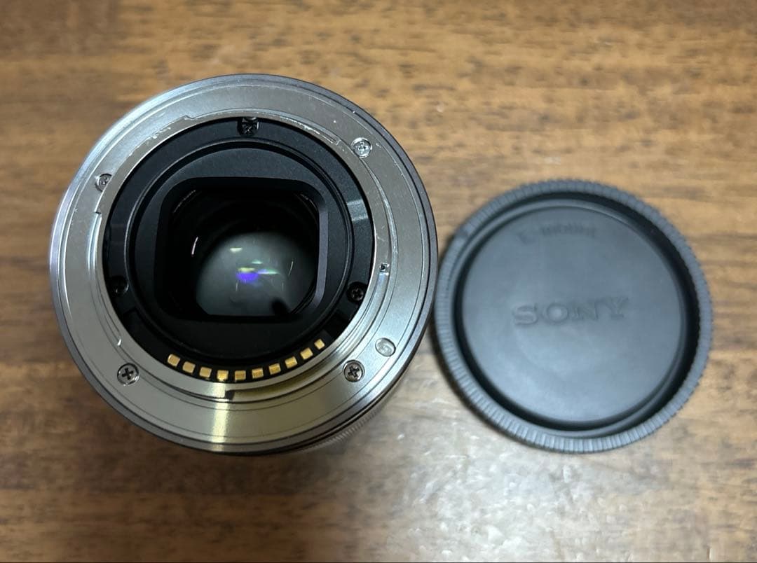 ソニー　SEL50F18 E 50mm F1.8 OSSシルバー