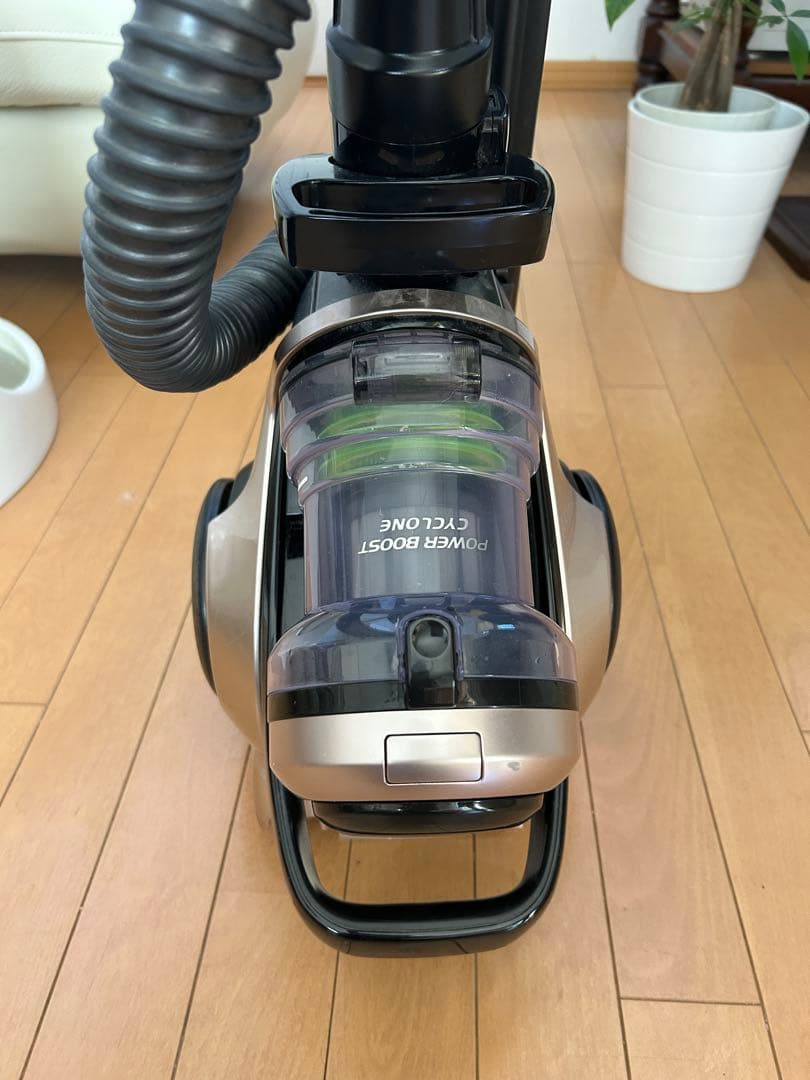 HITACHI掃除機　 パワーブーストサイクロン　 シャンパンゴールド