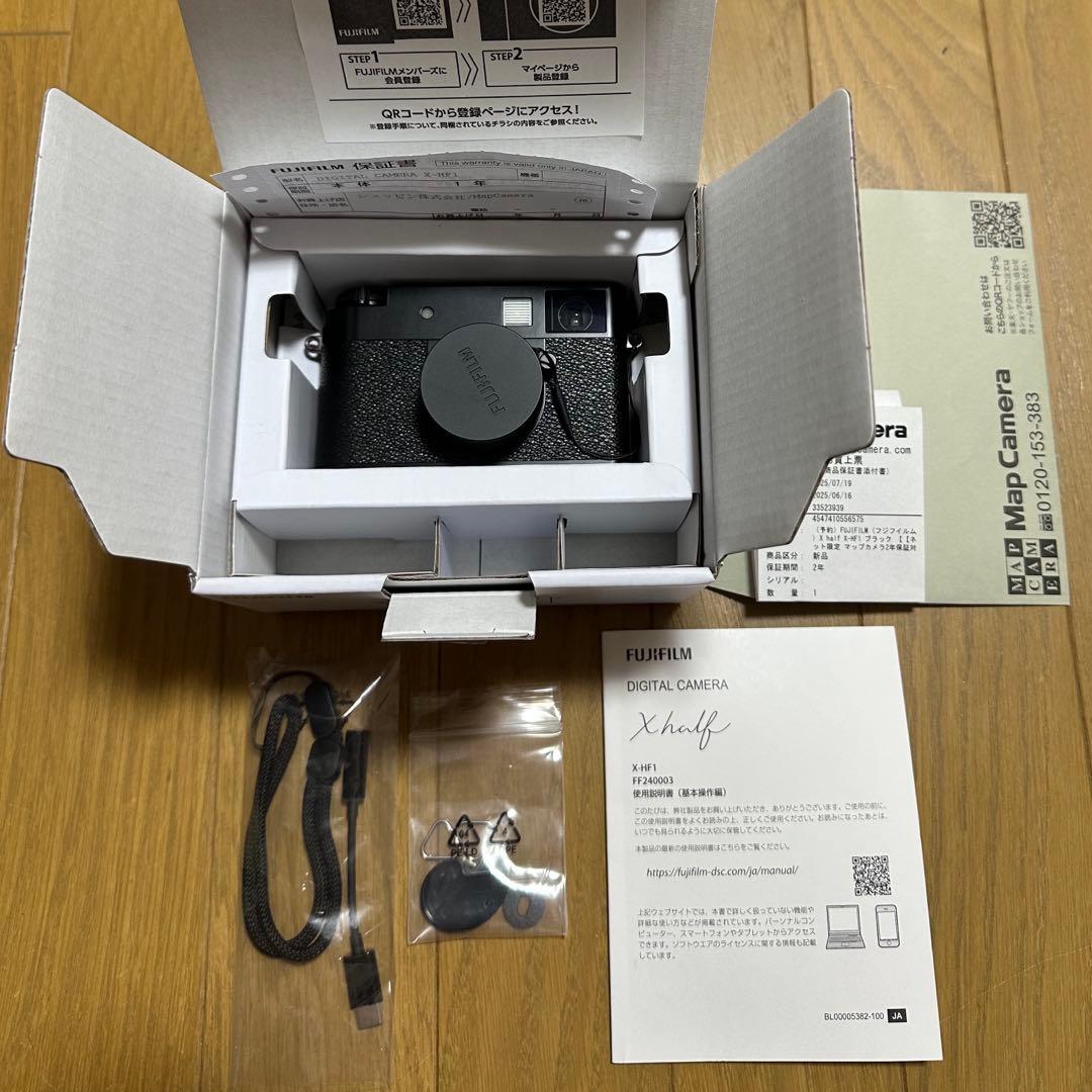 FUJIFILM Xhalf black メモリーカード付き