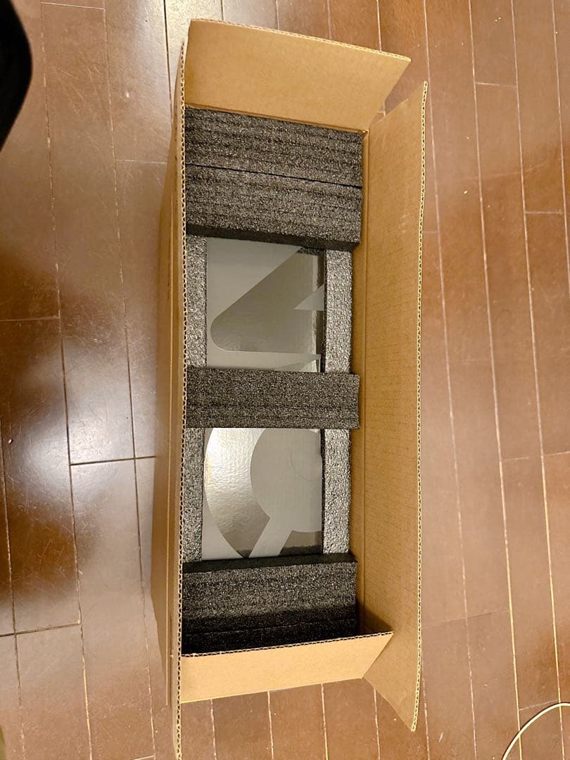 ド*イ様 【美品】レノボ　Lenovo Legion Go 8APU1