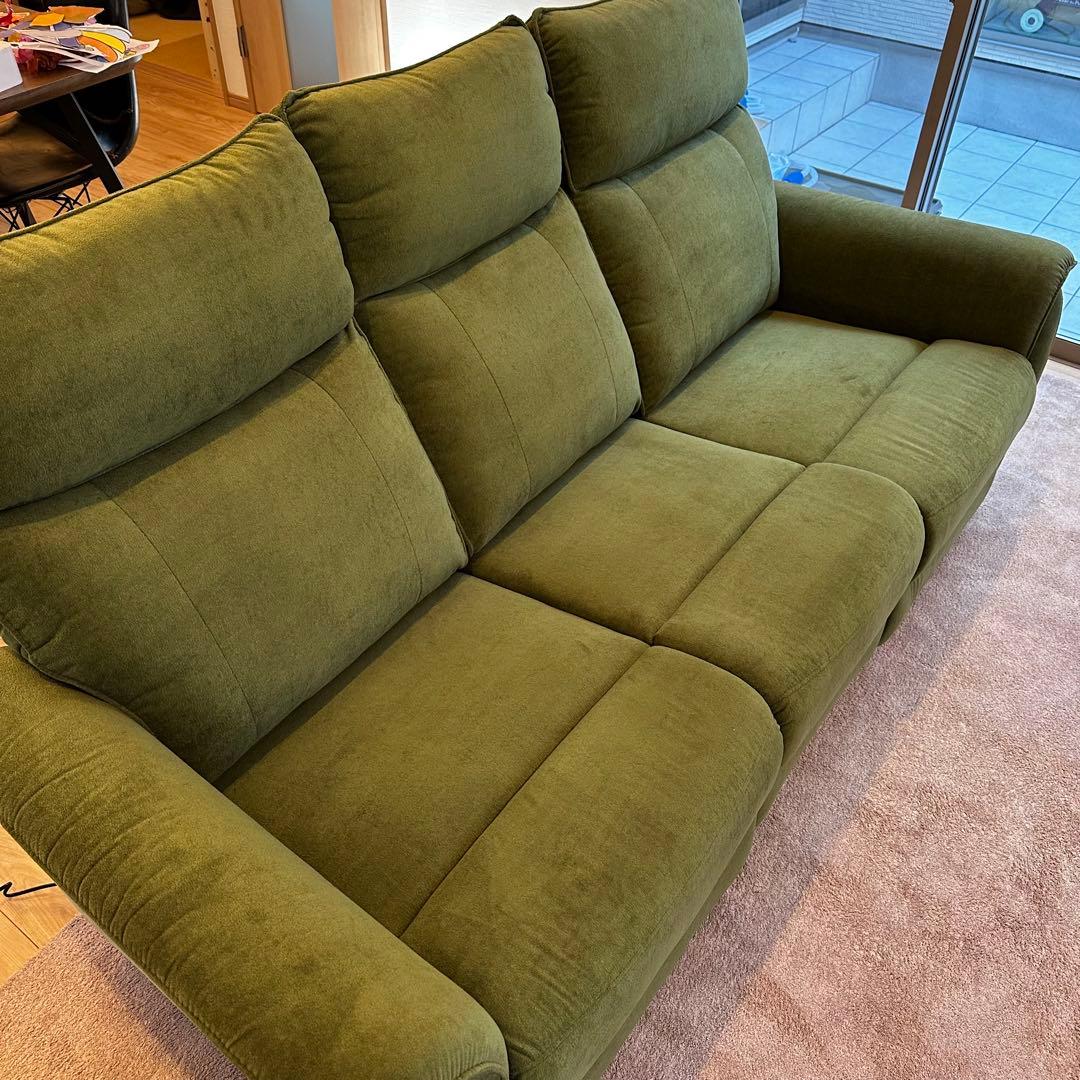 オリーブグリーン リクライニング 3人掛け電動ソファ USB付 抹茶色