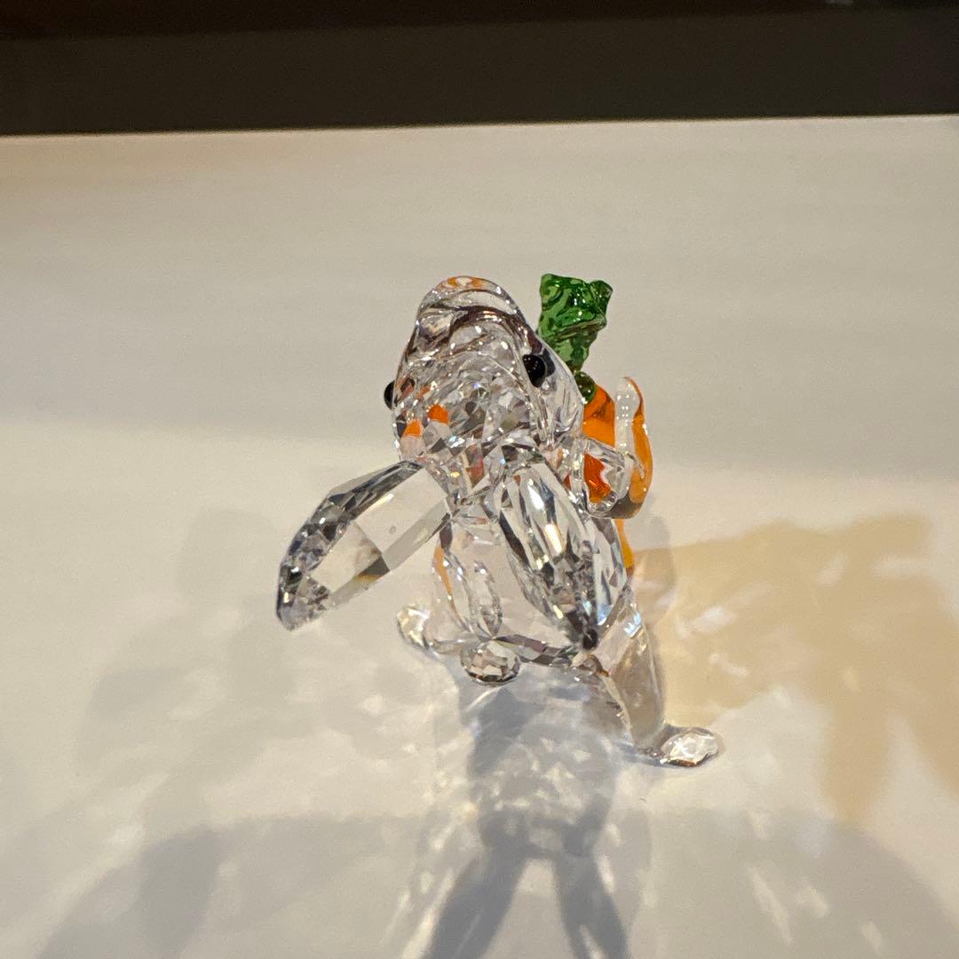 スワロフスキー　クリスタル　ウサギ 置物 ニンジン付き