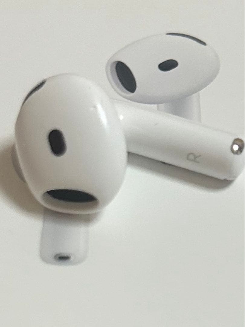 Apple Airpods4 アクティブノイズキャンセリング　ESRケース付き