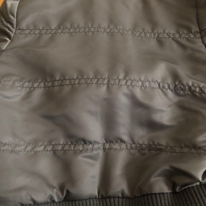 ブルーレーベルジャケットです。バーバリー