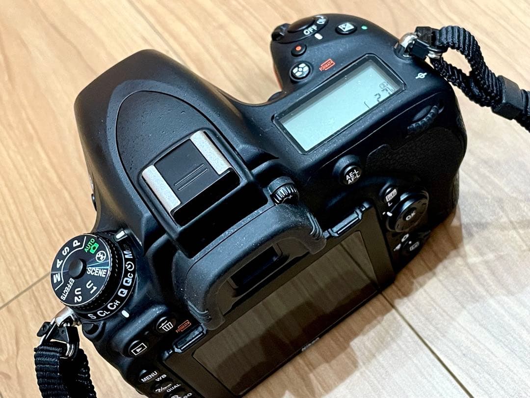 T*様 奇跡のシャッター回数約2300枚 NIKON D750 ボディ フルサイ