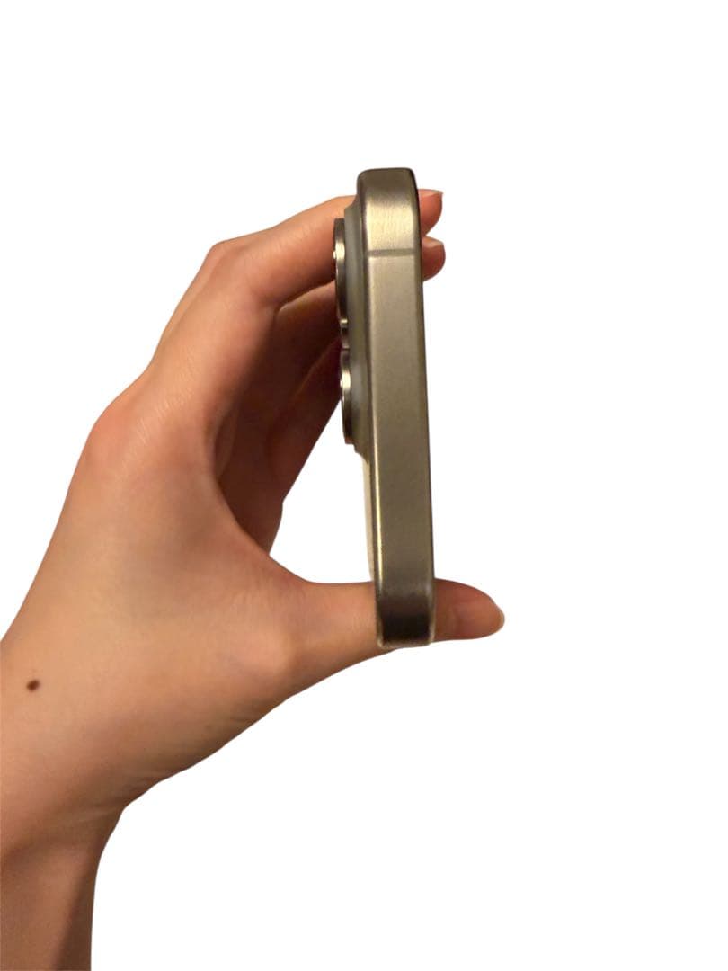 Apple iPhone 15Pro 本体 未使用画面とカメラの保護シート付き