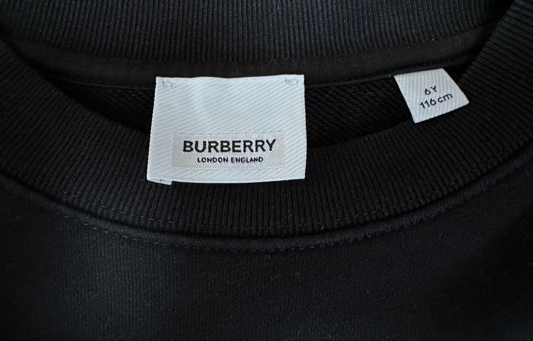 【即日発送】BURBERRY チェック柄袖トレーナー 116cm