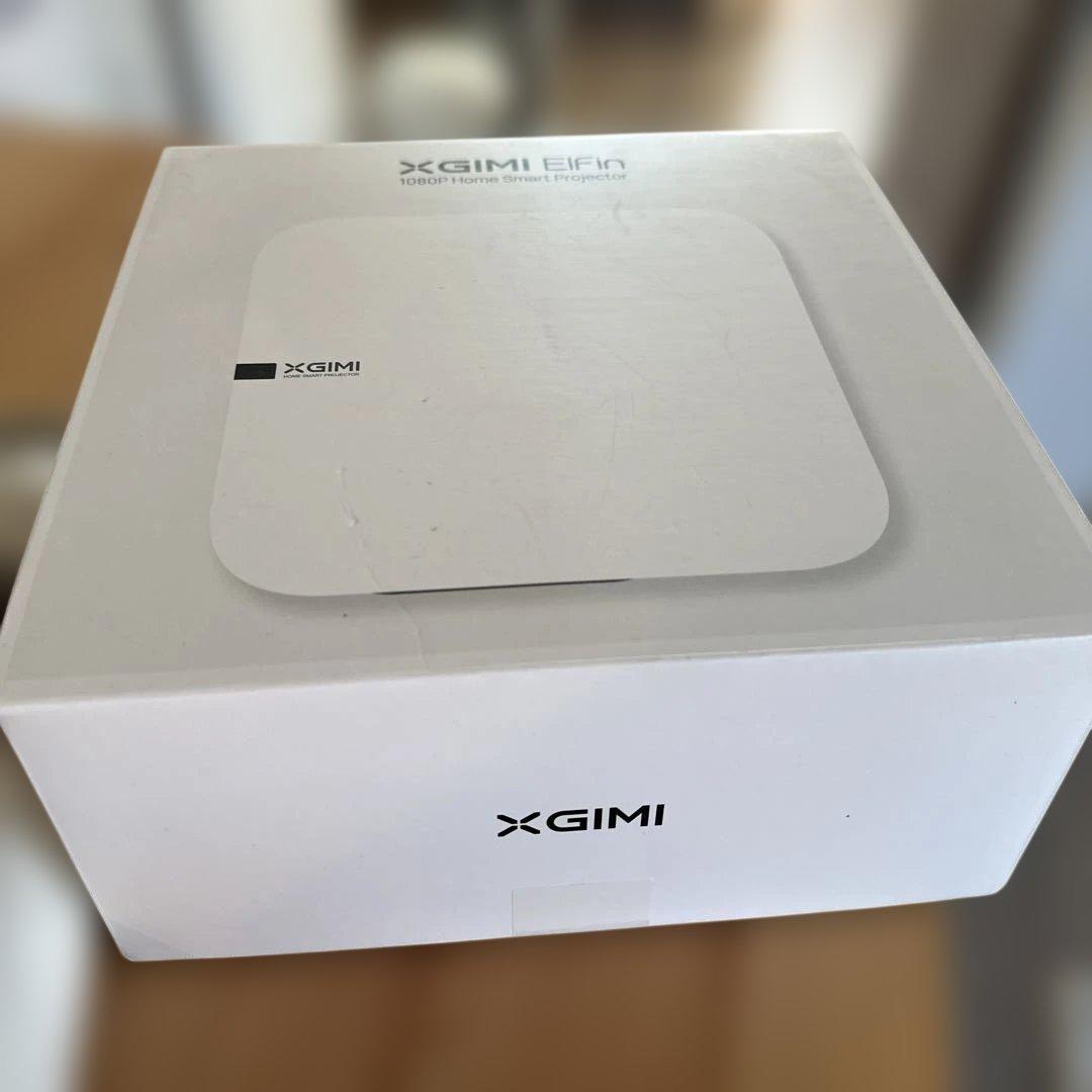 美品XGIMI プロジェクター本体 ホワイト