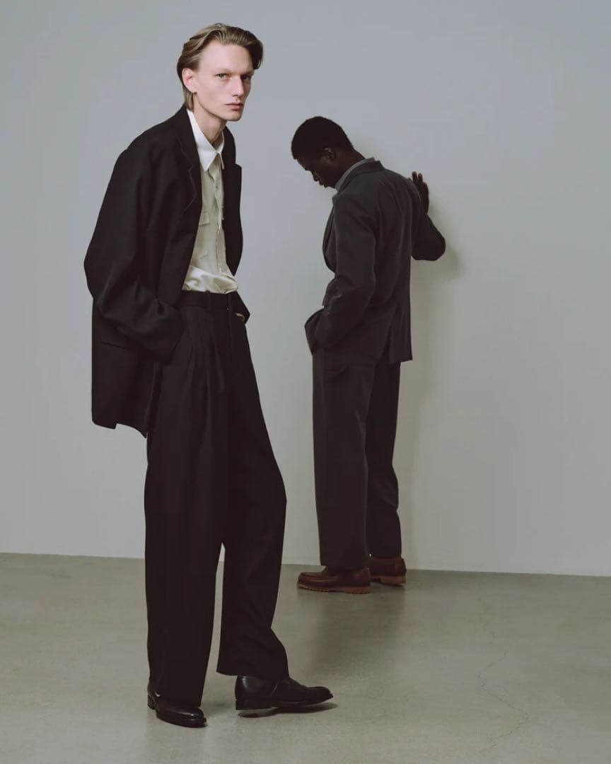 パンツ markaware TRIPLE PLEATED WIDE TROUSERS