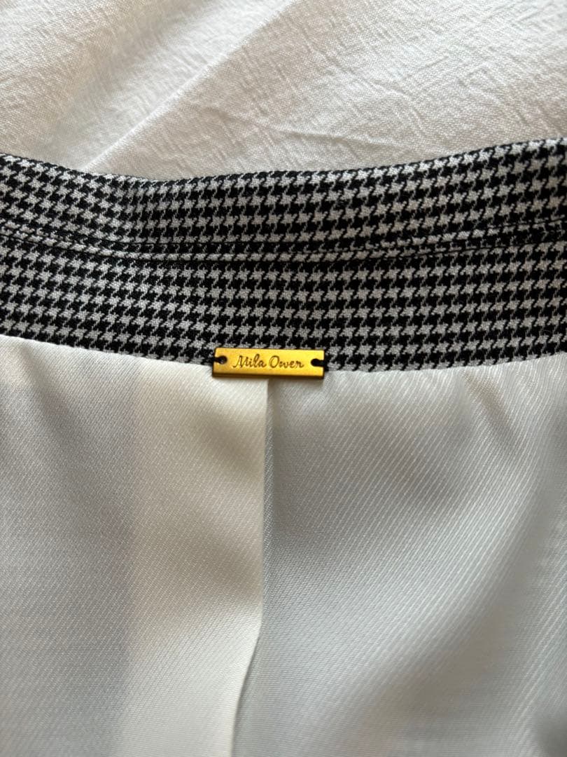 ストライプ ゴールドボタン テーラードジャケット