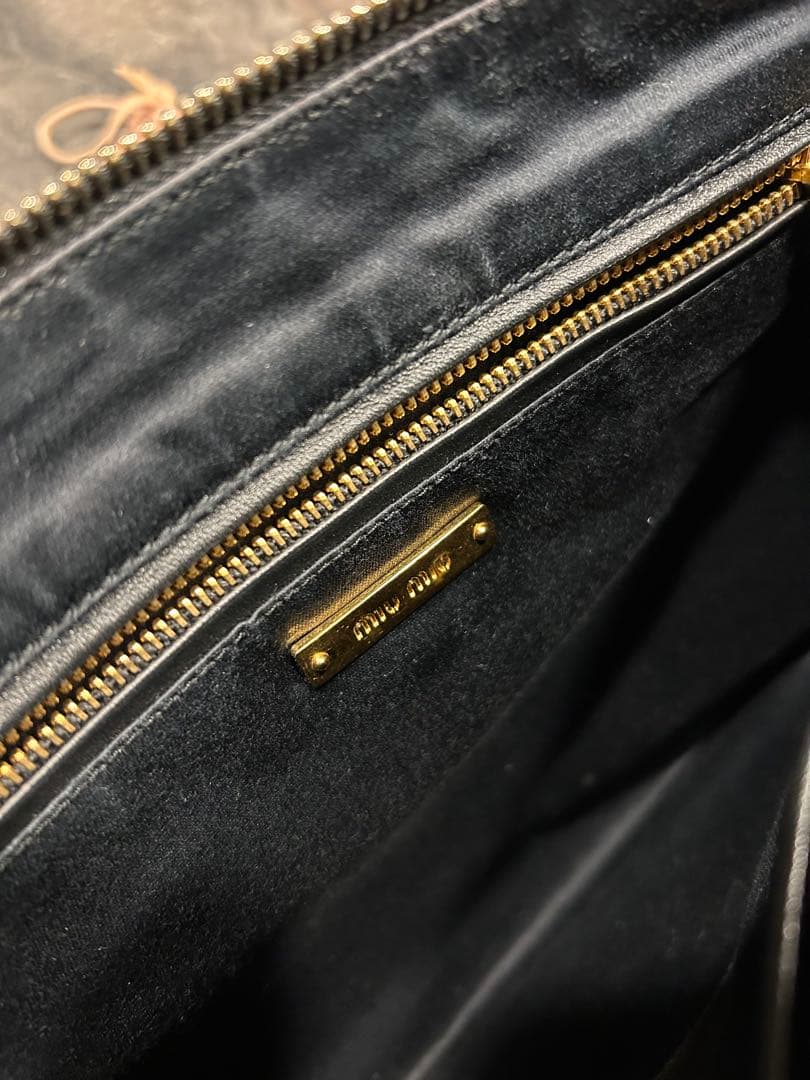 ミュウミュウ　スタッズ　クラッチバック