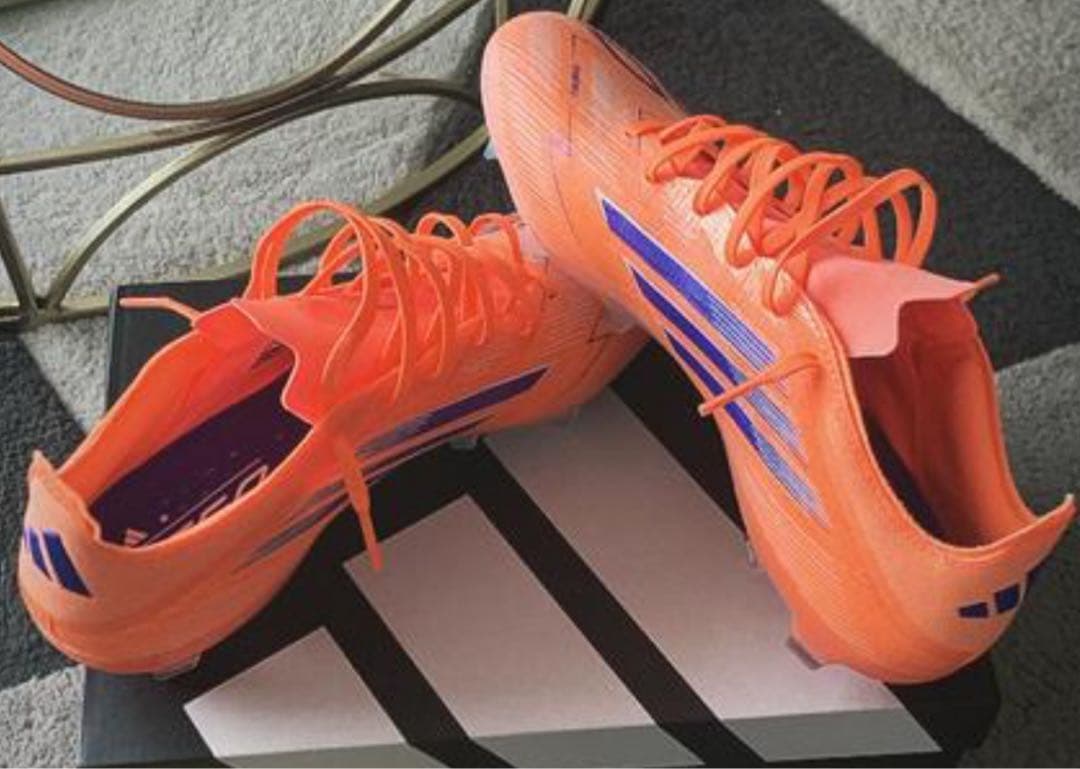 adidas f50 26.0cm FG 完売品　新品未使用