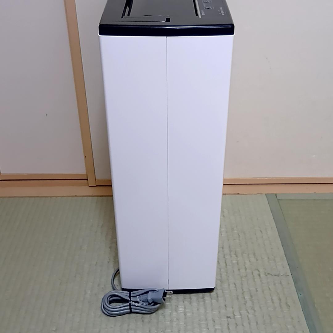 【美品】2024年製　コロナ 衣類乾燥除湿機 CD-H18A コンプレッサー式