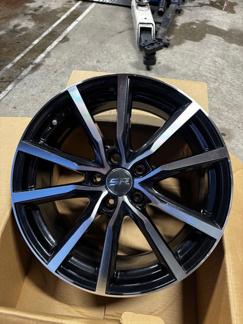 Vスポーク　18インチ　④