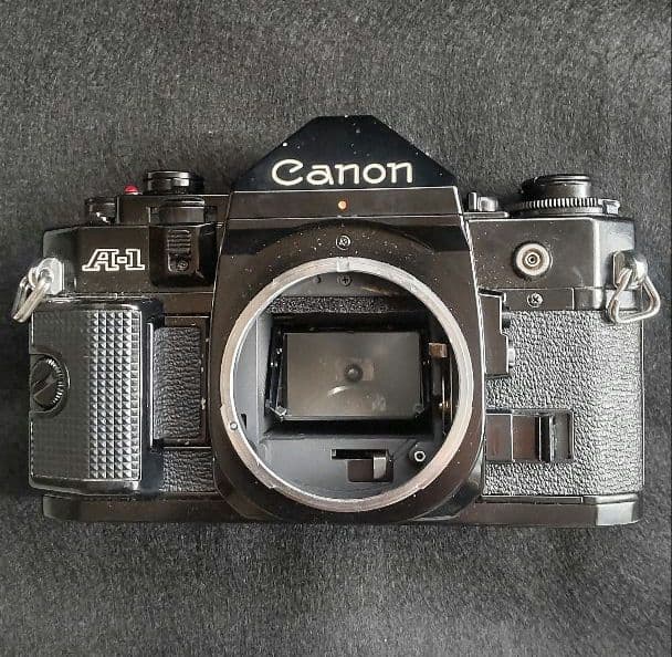 s*5様 [ジャンク品] Canon A-1　一眼レフカメラ