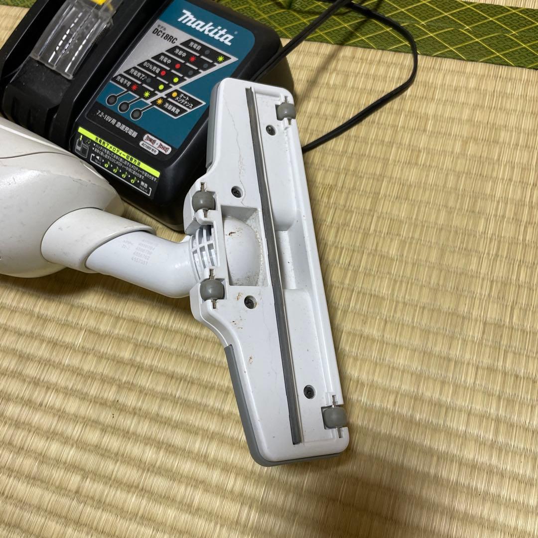 マキタ充電式クリーナー CL182FD＋BL1840＋DC18RC
