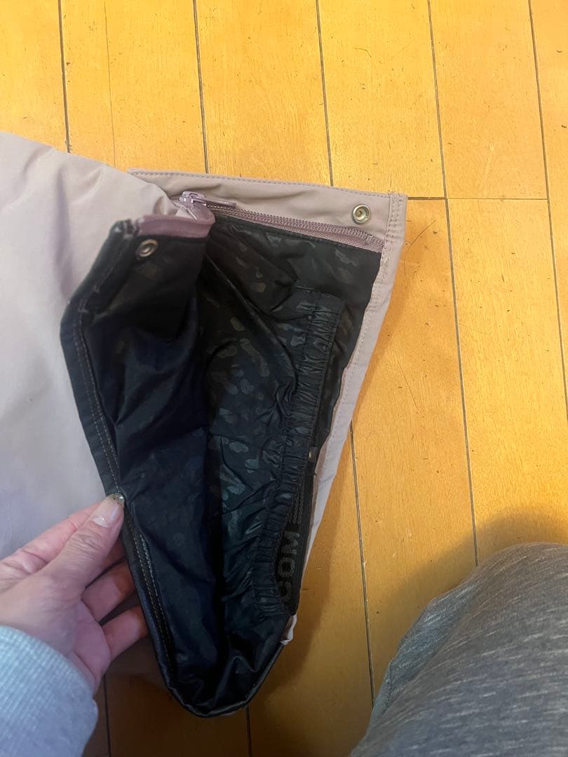 【美品】★即日発送★スノーボードボルコムレディースGORE-TEX パンツ　Ｍ