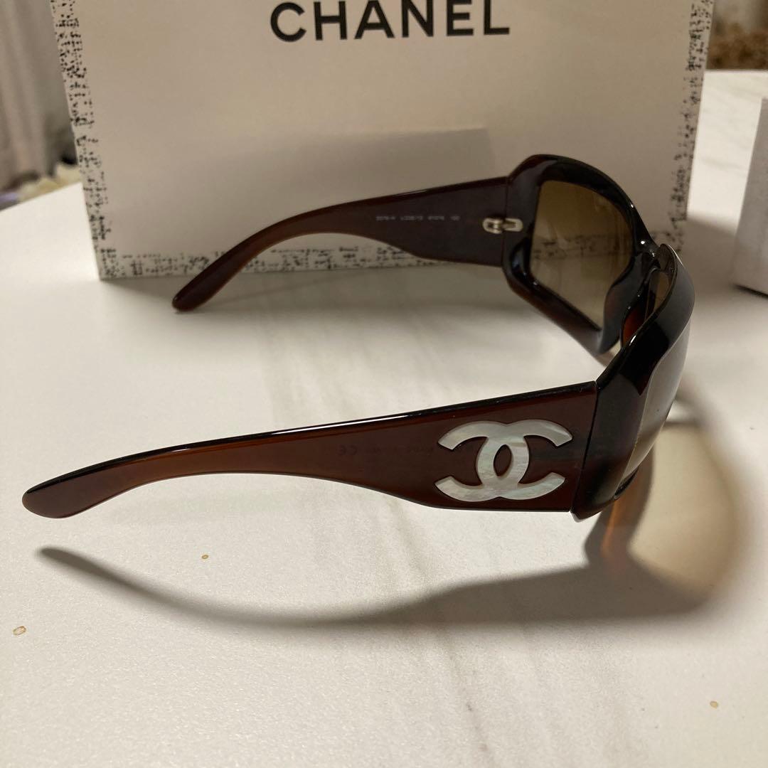 CHANEL ロゴ入りサングラス ブラウン