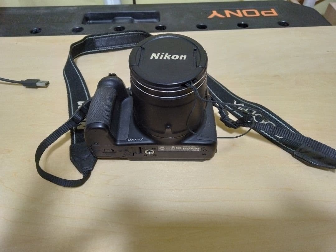 Nikon COOLPIX P520 本体と付属品