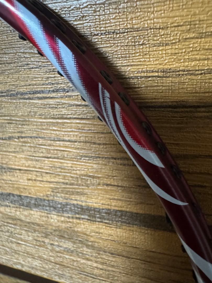 YONEX バドミントンラケット　クレナイ